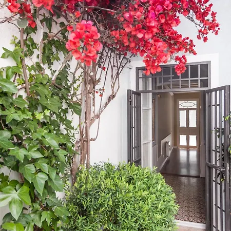 Holiday home Romantisches Fischerhaus Am Meer, 200 M Vom Strand, Barcelona *