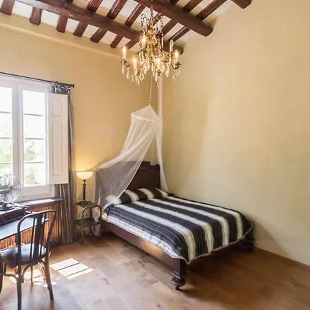 Holiday home Romantisches Fischerhaus Am Meer, 200 M Vom Strand, Barcelona